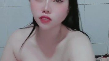 Buset Toket Jumbo Madam Fafah Merem Melek ID 41239399 Mango