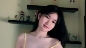 Host Cantik Lagi Ebot Bikin Ngiler Para Pascol