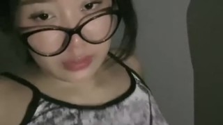 Ibu Dosen Muda Kacamata Binal Jago Bikin Ngaceng Mango